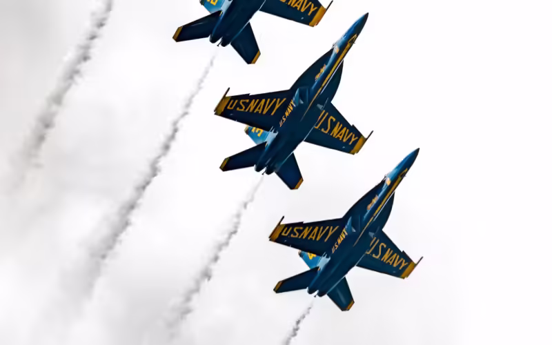 Blue Angels / Kenneth Li / Unsplash